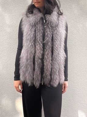 Escada Real Blue Frost Fox Fur Vest S EU36